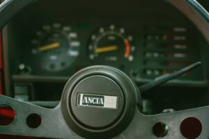 Image 26/39 of Lancia Beta Coupe 2000 i.e. (1982)