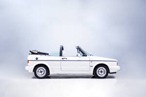 Imagen 10/39 de Volkswagen Golf Mk I Convertible 1.8 (1994)