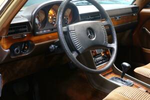 Bild 13/23 von Mercedes-Benz 280 SE (1979)