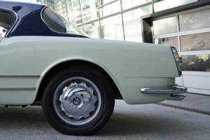 Immagine 34/41 di Alfa Romeo 2000 Spider (1959)