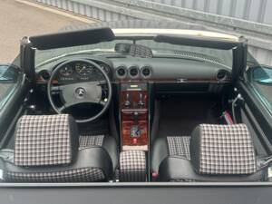 Image 6/10 of Mercedes-Benz 300 SL (1985)