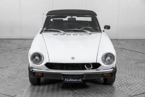 Image 47/50 of FIAT 124 Spider CS1 (1977)