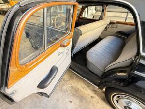Imagen 8/8 de Mercedes-Benz 220 S (1958)