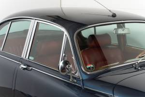 Bild 12/34 von Jaguar Mk II 3.8 (1963)