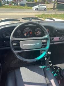 Immagine 14/18 di Porsche 911 Carrera 3.2 (1986)