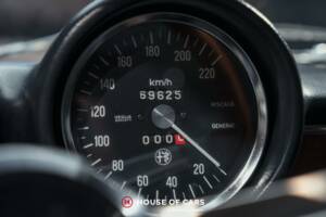 Image 24/25 of Alfa Romeo 1750 GT Veloce (1970)