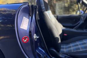 Imagen 24/43 de Mazda MX-5 1.8 (2001)