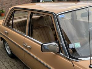 Imagen 64/81 de Mercedes-Benz 240 D 3,0 (1976)