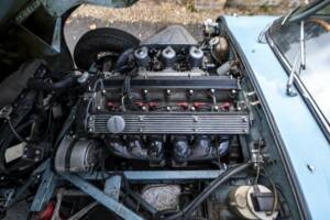 Image 28/50 de Jaguar E-Type (1968)