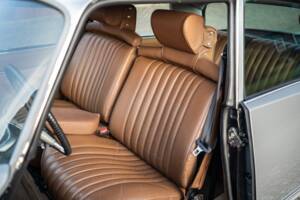 Image 25/44 of Citroën DS 21 (1968)