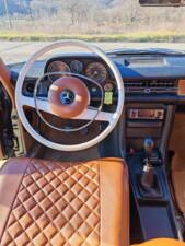 Bild 40/42 von Mercedes-Benz 250 C (1970)