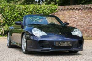 Image 35/50 of Porsche 911 Carrera 4S (2004)