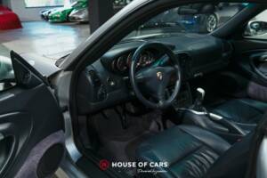 Bild 14/22 von Porsche 911 Carrera 4S (2002)