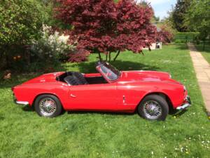 Image 9/68 of Triumph Spitfire Mk II (1965)