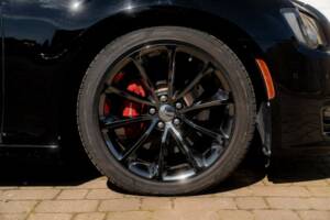 Image 26/50 de Chrysler 300 SRT8 (2017)