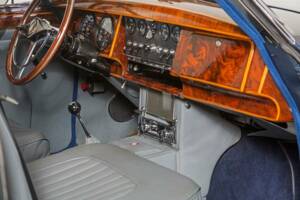 Bild 24/35 von Jaguar Mk II 3.4 (1967)