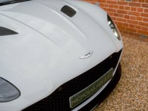 Bild 16/82 von Aston Martin DBS Superleggera (2018)