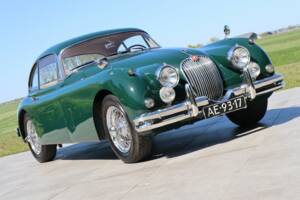 Image 7/50 of Jaguar XK 150 FHC (1959)
