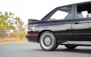 Image 32/91 of BMW M3 Sport Evo (1990)