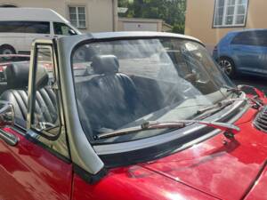 Image 19/81 de MG MGB (1976)