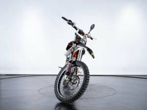 Image 6/47 of KTM DUMMY (2015)