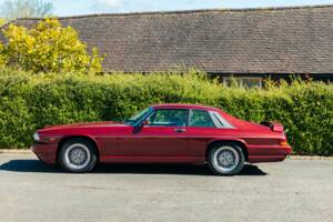 Image 43/50 of Jaguar XJR-S V12 Le Mans (1991)
