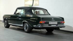 Immagine 9/29 di Mercedes-Benz 280 SE 3,5 (1970)