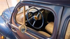 Bild 14/23 von Renault 4 CV (1960)