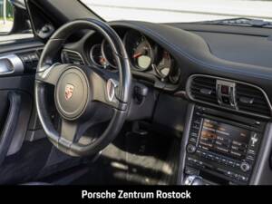 Immagine 16/26 di Porsche 911 Carrera (2011)