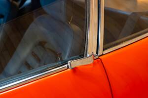 Image 29/74 of Ferrari 365 GTB/4 Daytona (1971)