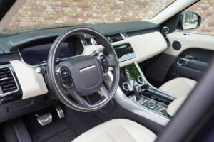 Image 3/50 of Land Rover Range Rover Sport P400e PHEV (2020)