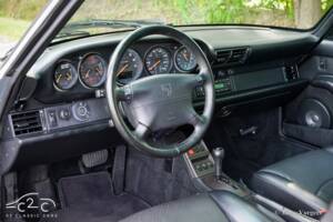 Image 12/63 of Porsche 911 Carrera (1996)