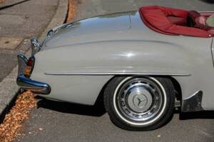 Image 42/46 of Mercedes-Benz 190 SL (1960)