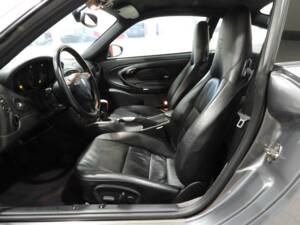 Imagen 3/10 de Porsche 911 Turbo (2001)