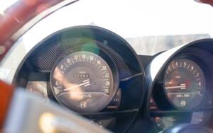 Image 33/50 de Alfa Romeo Montreal (1971)