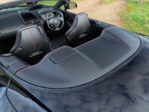 Immagine 62/72 di Aston Martin Vanquish Volante (2016)