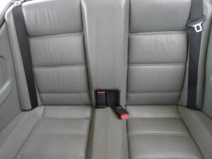 Image 33/37 of BMW 325i (1991)