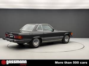 Image 8/15 of Mercedes-Benz 380 SL (1985)