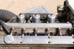 Image 5/40 de Jaguar Type E 4.2 (1966)