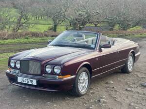 Imagen 1/11 de Bentley Azure (1997)