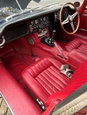 Immagine 26/52 di Jaguar Type E 4.2 (1965)