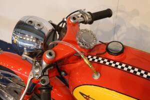 Image 24/27 of Aermacchi Ala Verde (1962)