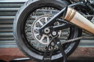 Image 15/38 of Norton Dominator SS (2015)