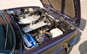 Immagine 32/35 di BMW 320i (1988)
