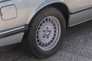 Bild 14/50 von BMW 635 CSi (1984)