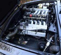 Immagine 19/50 di Aston Martin V8 EFi (1989)