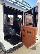 Afbeelding 38/73 van Land Rover Defender 110 (2005)