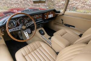 Imagen 3/50 de Jaguar Type E (2+2) (1969)
