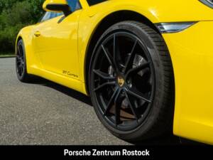 Image 27/29 de Porsche 911 Carrera (2017)