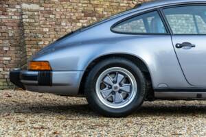 Immagine 49/50 di Porsche 911 Carrera 3.2 "25 years 911" (1988)